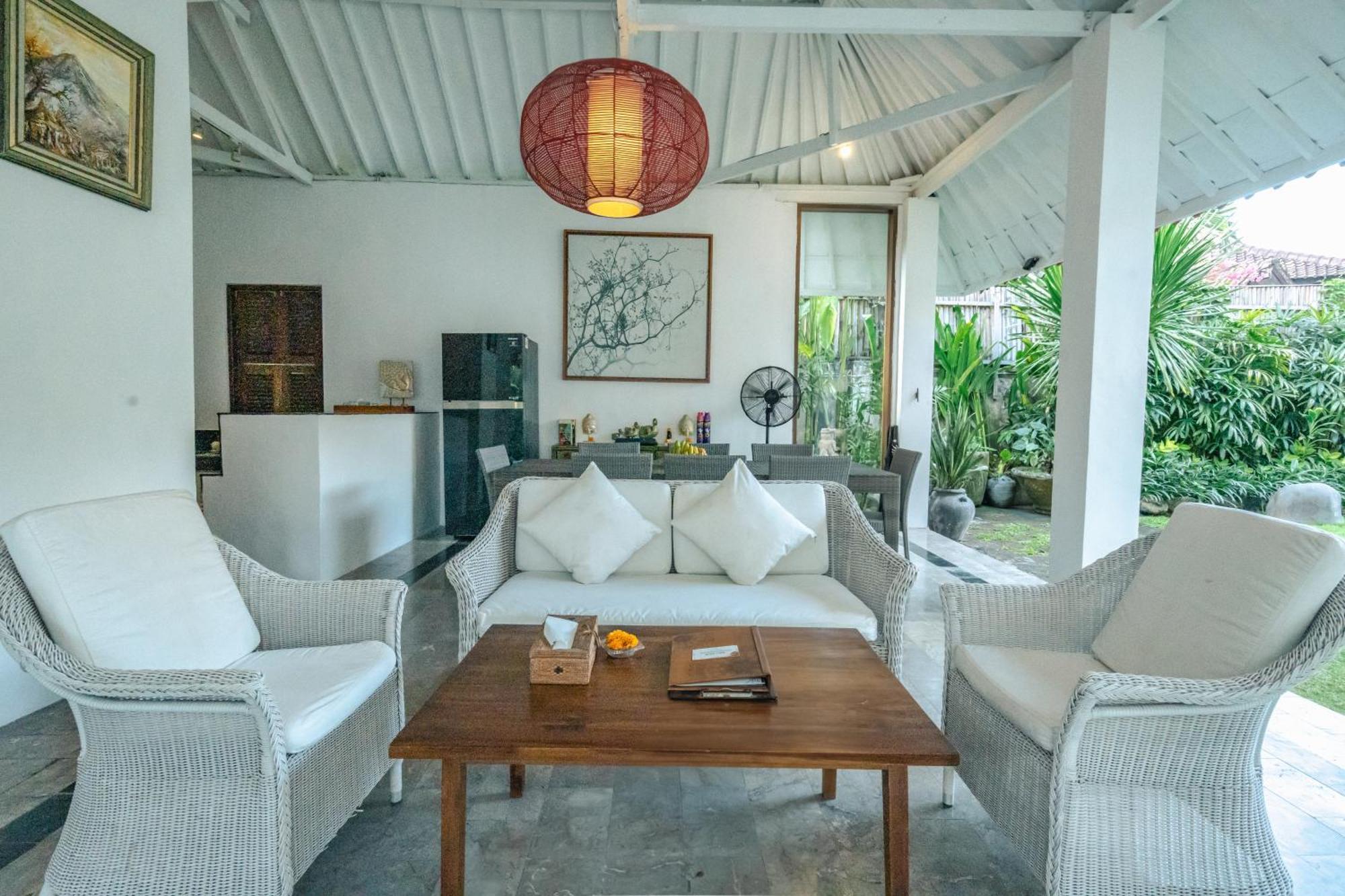 Villa Etnik Seminyak 외부 사진