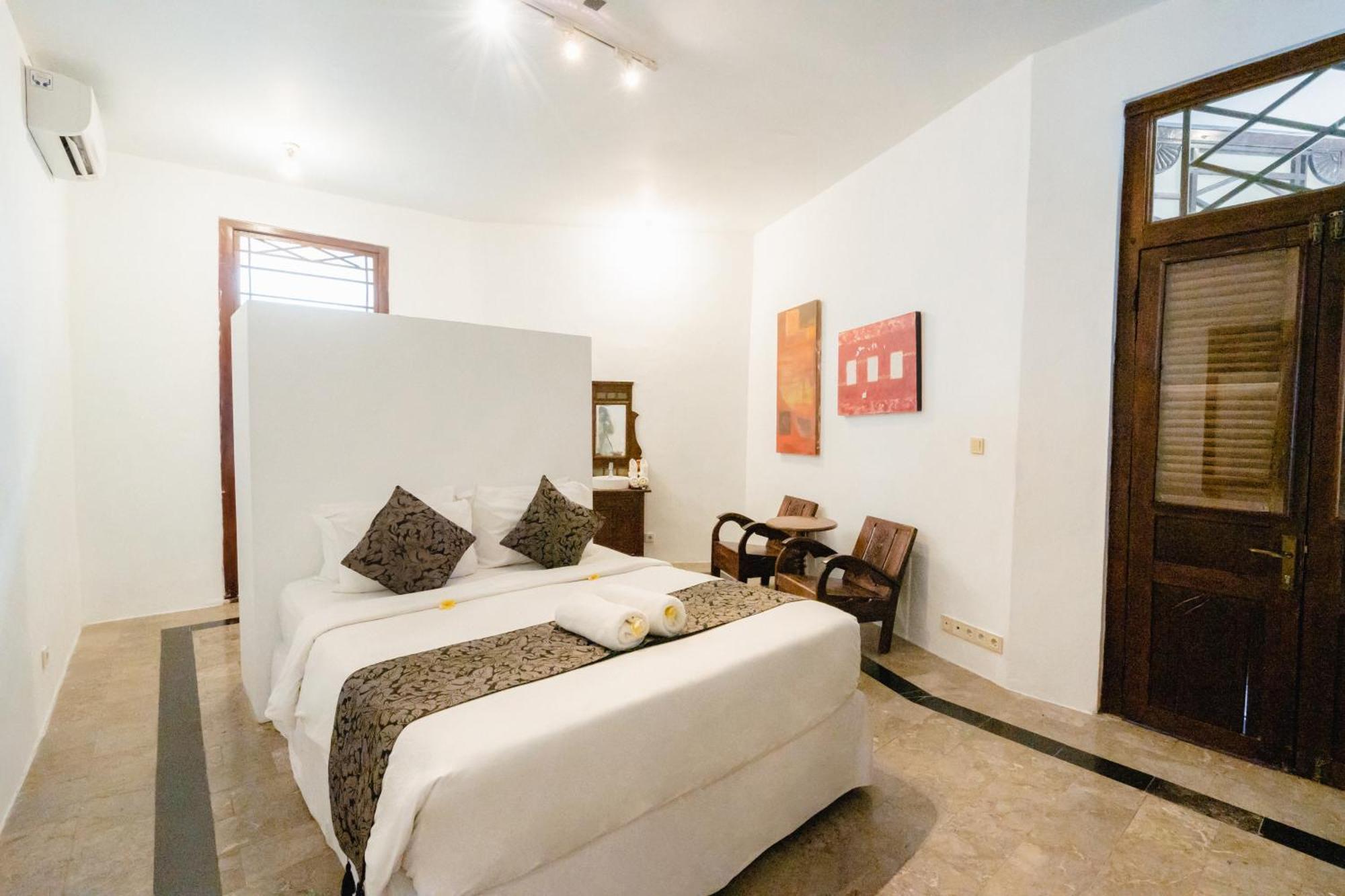 Villa Etnik Seminyak 외부 사진