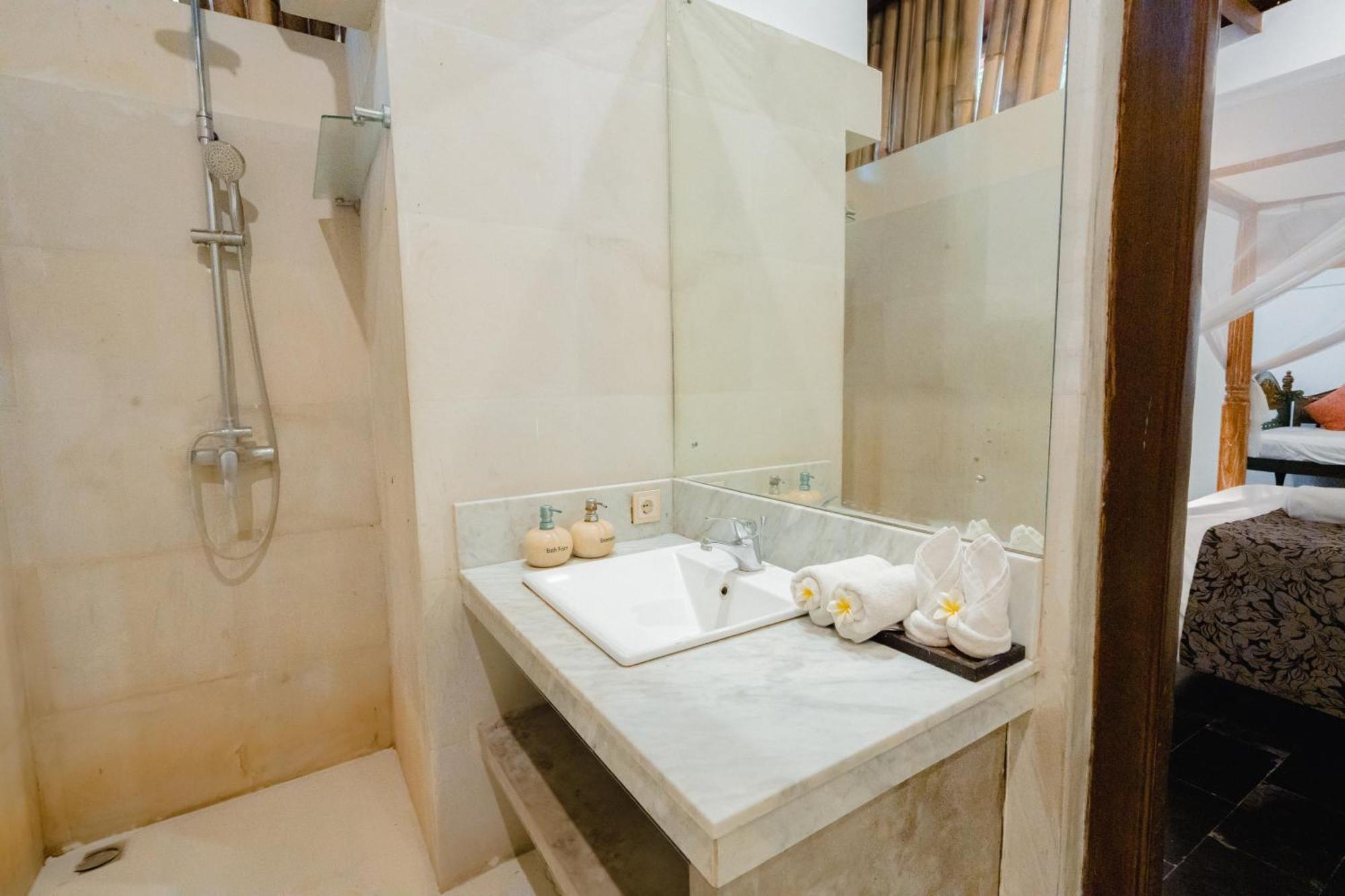 Villa Etnik Seminyak 외부 사진