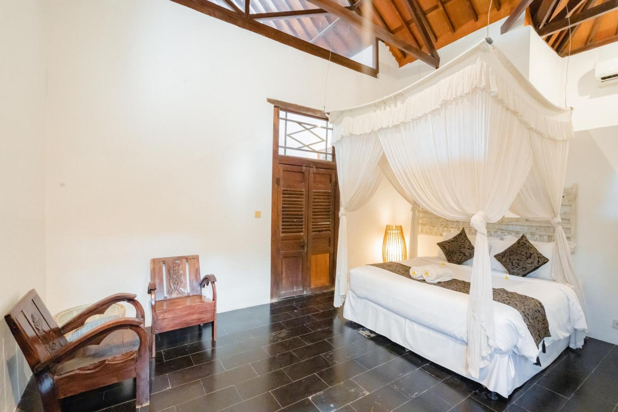 Villa Etnik Seminyak 외부 사진