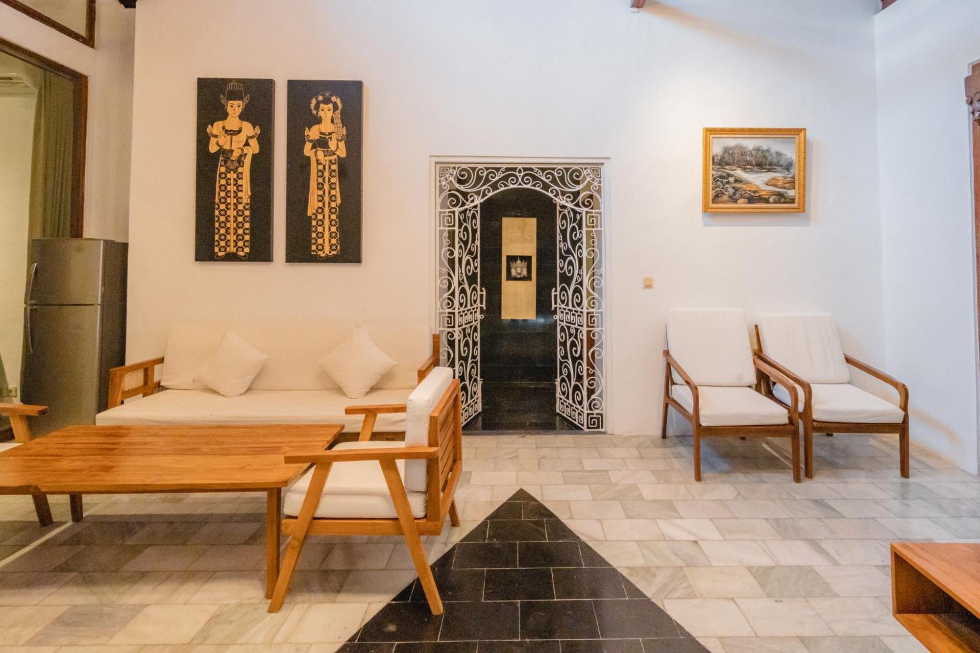Villa Etnik Seminyak 외부 사진