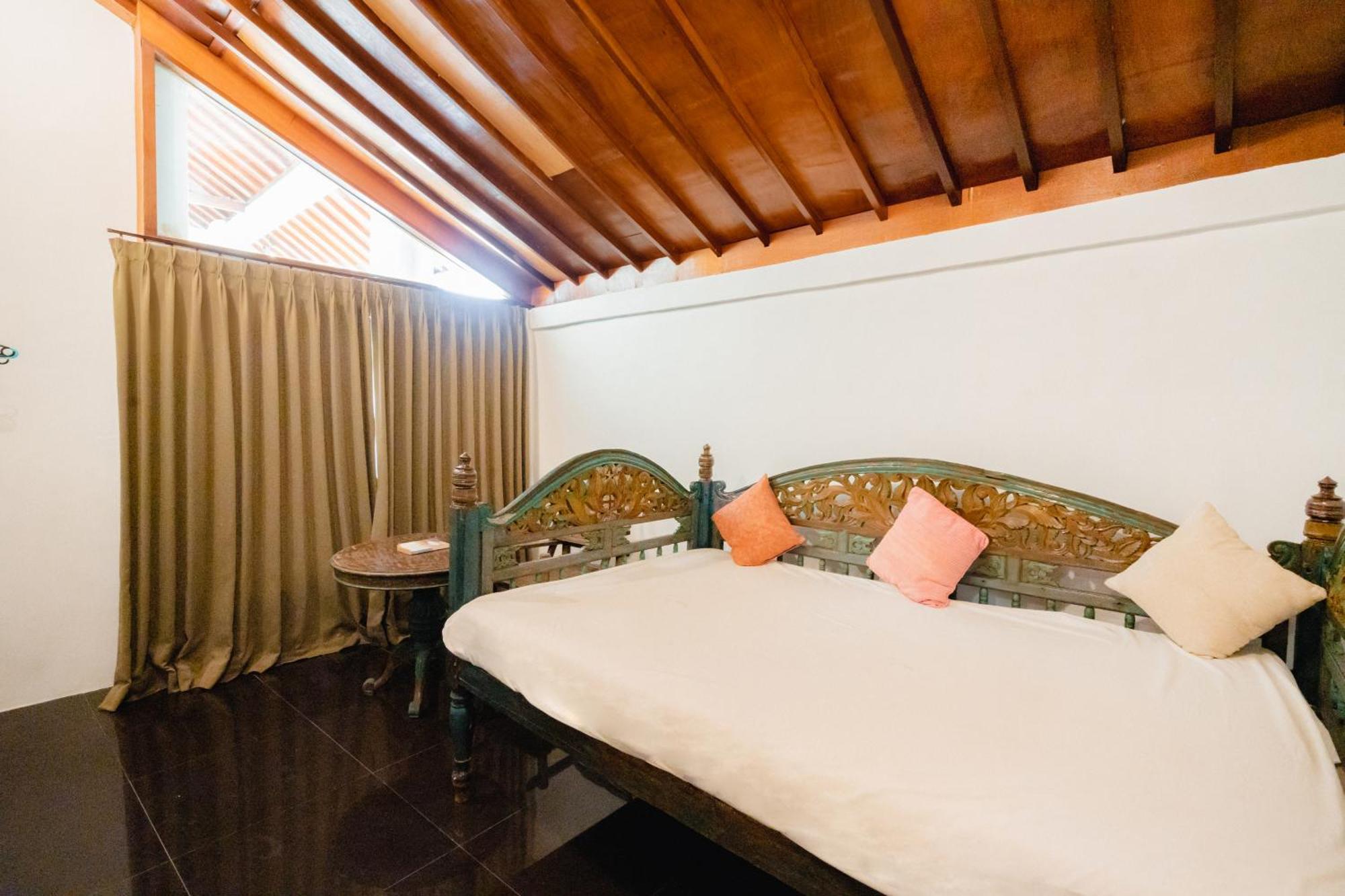Villa Etnik Seminyak 외부 사진